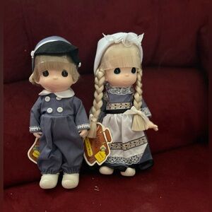 Precious Moments Children of the World Pieter and Katrina Dutch dolls NWT